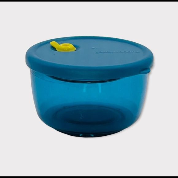 Vintage Tupperware Magnet - Picture 2 of 4